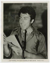 9r342 DUSTIN HOFFMAN signed 8x10.25 still 1974 great close up at microphone as Lenny Bruce!