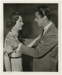 9r409 JANE GREER signed deluxe 8.25x10 still 1952 close up with Peter Lawford in You For Me!