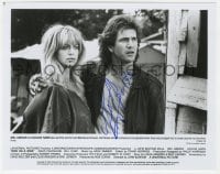 9r473 MEL GIBSON signed 8x10 still 1990 close up with sexy Goldie Hawn in Bird on a Wire!