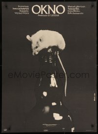9t802 OKNO Polish 27x37 1981 great close-up Jakub Erol art of mouse perched on top of bottle!