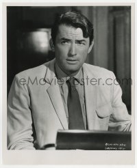 1a380 GUNS OF NAVARONE 8.25x10 still 1961 great portrait of Gregory Peck as Captain Mallory!