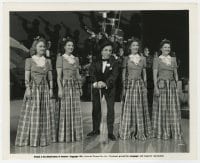 1a442 IS EVERYBODY HAPPY 8.25x10 still 1941 Ted Lewis and the singing LeAnn Sisters!