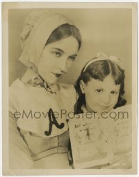 1a772 SCARLET LETTER 8x10.25 still 1926 Lillian Gish as Hester Prynne w/child actress Joyce Coad!