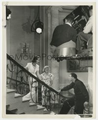 1a777 SECOND HONEYMOON candid 8x10 still 1937 director under camera with Loretta Young & Trevor!