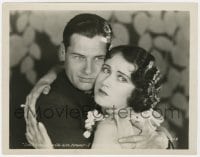 1a887 THUNDERBOLT 8x10.25 still 1929 romantic close up of Richard Arlen & beautiful Fay Wray!