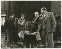 1a511 LADYKILLERS English 7.5x9.25 still 1955 Alec Guinness, Peter Sellers, Herbert Lom, Green