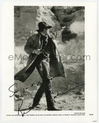 1h414 KEVIN COSTNER signed 8x10 still 1990s great image used on the one-sheet for Wyatt Earp!