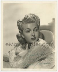 1h420 LANA TURNER signed deluxe 8x10 still 1940s sexy c/u in lace top looking over her shoulder!