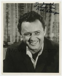 1h500 ROD STEIGER signed 8x10 still 1960s great smiling portrait of the Oscar winning actor!