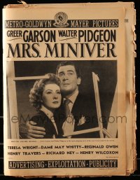 1j373 MRS. MINIVER pressbook 1942 Greer Garson, Walter Pidgeon, directed by William Wyler, rare!
