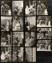 1s925 LOT OF 16 CANDID 7X10 STILLS 1950s great behind the scenes images from a variety of movies!