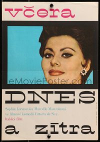 1t102 YESTERDAY, TODAY & TOMORROW Czech 11x16 1966 Sophia Loren, directed by Vittorio De Sica!