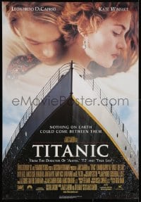 1w313 TITANIC 27x39 Dutch commercial poster 1997 Leonardo DiCaprio & Kate Winslet hug over ship!