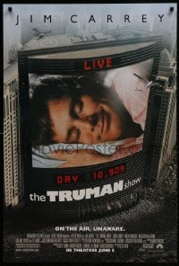 1w966 TRUMAN SHOW advance 1sh 1998 cool image of Jim Carrey on large screen, Peter Weir!