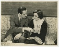 2a429 HONOR AMONG LOVERS 7.75x10 still 1931 c/u of Claudette Colbert & Fredric March on couch!