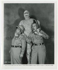 2a984 WORLD OF ABBOTT & COSTELLO 8.25x10 still 1965 Bud & Lou choked by Eddie Parker as the Mummy!