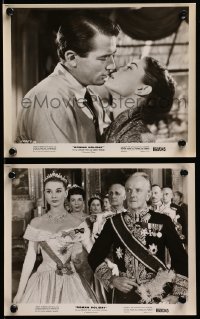 2d966 ROMAN HOLIDAY 2 8x10 stills R1960 w/ best c/u of Audrey Hepburn & Gregory Peck kissing!