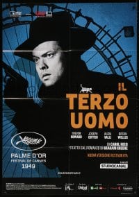 2f185 THIRD MAN Italian 1p R2015 different c/u of Orson Welles with gun by Ferris wheel, classic!