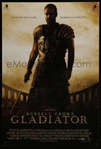 2g332 GLADIATOR int'l DS 1sh 2000 Ridley Scott, cool image of Russell Crowe in the Coliseum!