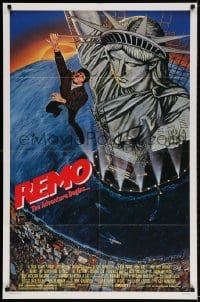 2p721 REMO WILLIAMS THE ADVENTURE BEGINS 1sh 1985 Fred Ward clings to the Statue of Liberty!