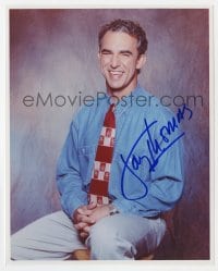 3d859 JAY THOMAS signed color 8x10 REPRO still 1990s seated smiling portrait of the actor!