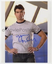 3d866 JERRY O'CONNELL signed color 8x10 REPRO still 2000s great close up with hands on his hips!