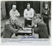 3d555 JOHN HUSTON signed candid 8.25x9.25 still 1973 backgammon w/Paul Newman on Mackintosh Man set!