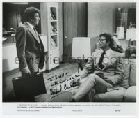 3d604 MICHAEL CRICHTON signed candid 8x9.5 still 1981 in a cameo with Albert Finney in his Looker!