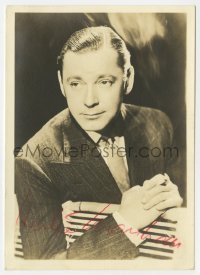 3d250 HERBERT MARSHALL signed deluxe 5x7 fan photo 1930s portrait in suit & tie leaning over fence!
