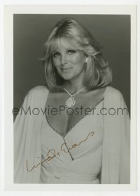 3d278 LINDA EVANS signed 5x7 photo 1980s portrait of the beautiful actress in a sexy low-cut dress!