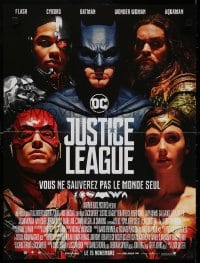 3f756 JUSTICE LEAGUE advance French 16x21 2017 group portrait of Gadot as Wonder Woman, Momoa, cast!