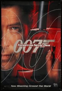 3g949 TOMORROW NEVER DIES foil teaser DS 1sh 1997 different image of Brosnan as James Bond!