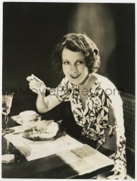 3h325 FRANCES DEE 7x9.25 still 1930s eating dinner at her home by Paramount's Don English!