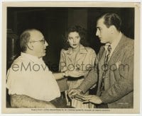 3h509 KILLERS candid 8.25x10 still 1946 Ava Gardner & husband Artie Shaw w/director Robert Siodmak!