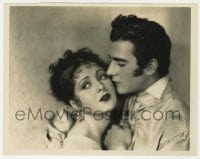 3h568 LOVE MART 8x10 still 1927 romantic close up of young Gilbert Roland & pretty Billie Dove!