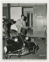 3h629 MIDNIGHT STORY candid 8x10 key book still 1957 Tony Curtis with his tiny 3-wheel German car!