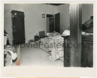 3h004 MARILYN MONROE 8x10 news photo 1962 image of the rumpled bed her dead body was found on!