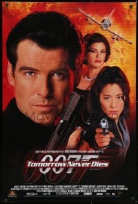 3r160 TOMORROW NEVER DIES 27x40 video poster 1997 Pierce Brosnan as Bond, Yeoh, sexy Teri Hatcher!