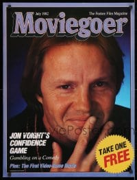 3z399 MOVIEGOER 22x29 special poster July 1982 smiling close-up of Jon Voight by Nancy Ellison!