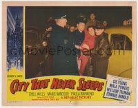4a320 CITY THAT NEVER SLEEPS LC #3 1953 Chicago police helping Paula Mala Powers out of taxi!
