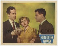 4a446 FORGOTTEN WOMEN LC 1949 trashy bad girl Elyse Knox drinking with two guys!