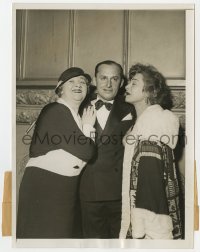 4d113 ALLA NAZIMOVA/SOPHIE TUCKER/BEN BERNIE  6x8 news photo 1933 orchestra leader & ladies at party!