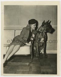 4d168 BETTY GRABLE  8x10 radio publicity still 1938 rehearsing with her Great Dane Genghis Kahn!