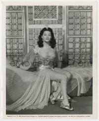 4d998 YVONNE DE CARLO  8.25x10 still 1953 sexy posed portrait in Middle Eastern princess costume!