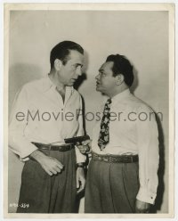 4d574 KEY LARGO  8x10.25 still 1948 c/u of Edward G. Robinson holding gun on Humphrey Bogart!