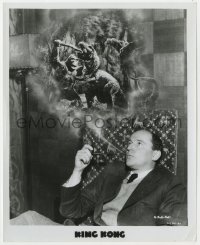 4d579 KING KONG candid 8x10 still R1960s Merian C. Cooper dreaming about ape fighting dinosaur!