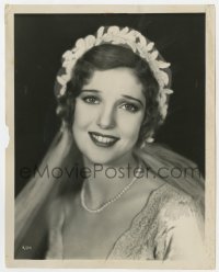 4d620 LORETTA YOUNG  8x10.25 still 1931 smiling head & shoulders portrait from Too Young to Marry!