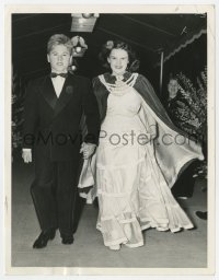 4d676 MICKEY ROONEY/JUDY GARLAND  6.5x8.5 news photo 1937 at the premiere of Captains Courageous!