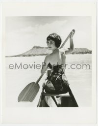 4d705 NATALIE WOOD  8.25x10 still 1956 she's paddling a canoe in Hawaii to promote The Searchers!
