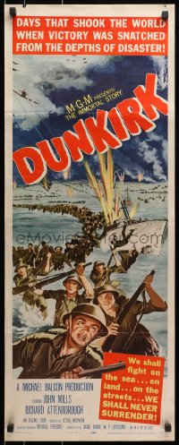 4f074 DUNKIRK insert 1958 great World War II art of thousands of armed soldiers evacuating the city!